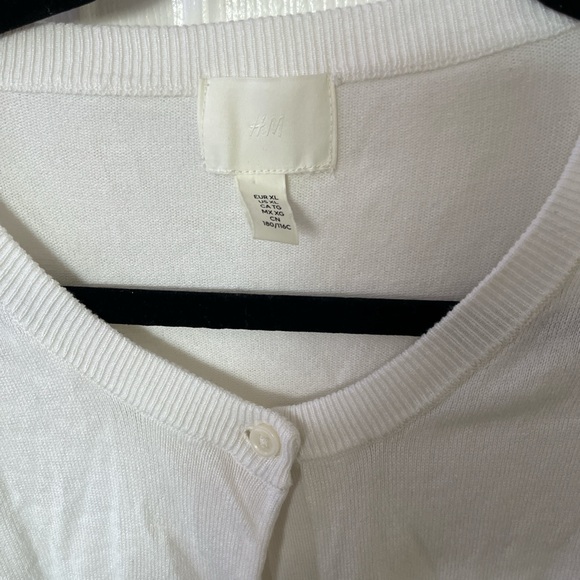 H&M Classic White Cardigan Sweater - Picture 2 of 4